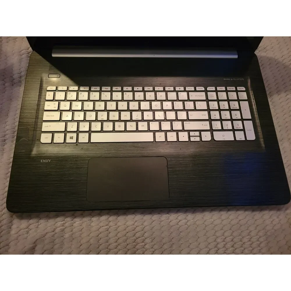 HP Envy Laptop 17.3 inch Windows 10 16GB RAM 512GB SSD 1TB HHD Silver